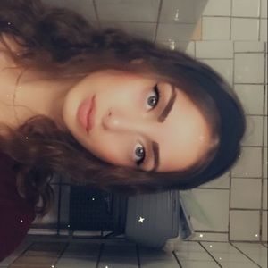 Meet your Posher, Anais